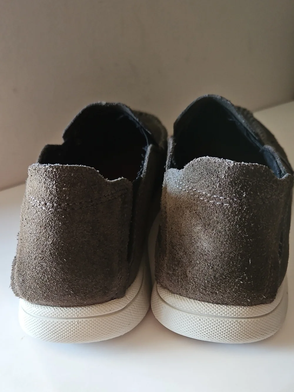 CUSHE MENS GRAY SUEDE EVO-LITE LOAFERS SZ 8